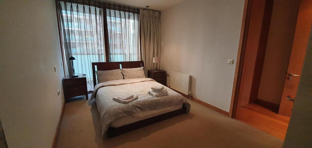 Central Prime King Size Apartment Dublin Eksteriør billede