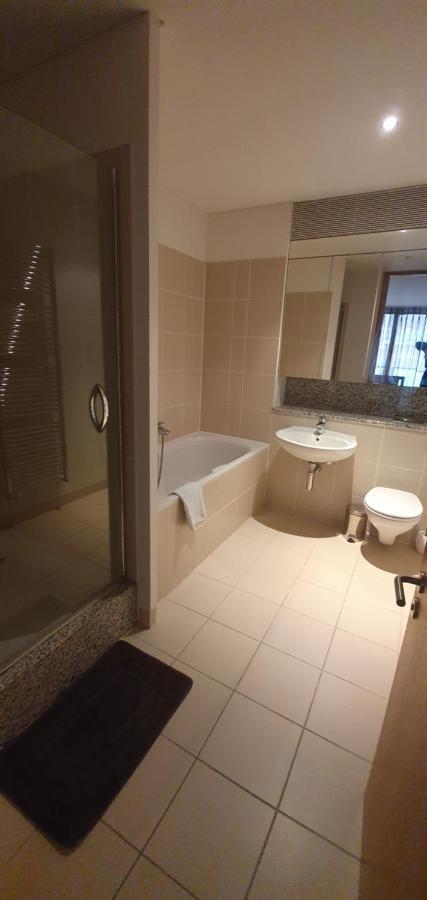 Central Prime King Size Apartment Dublin Eksteriør billede